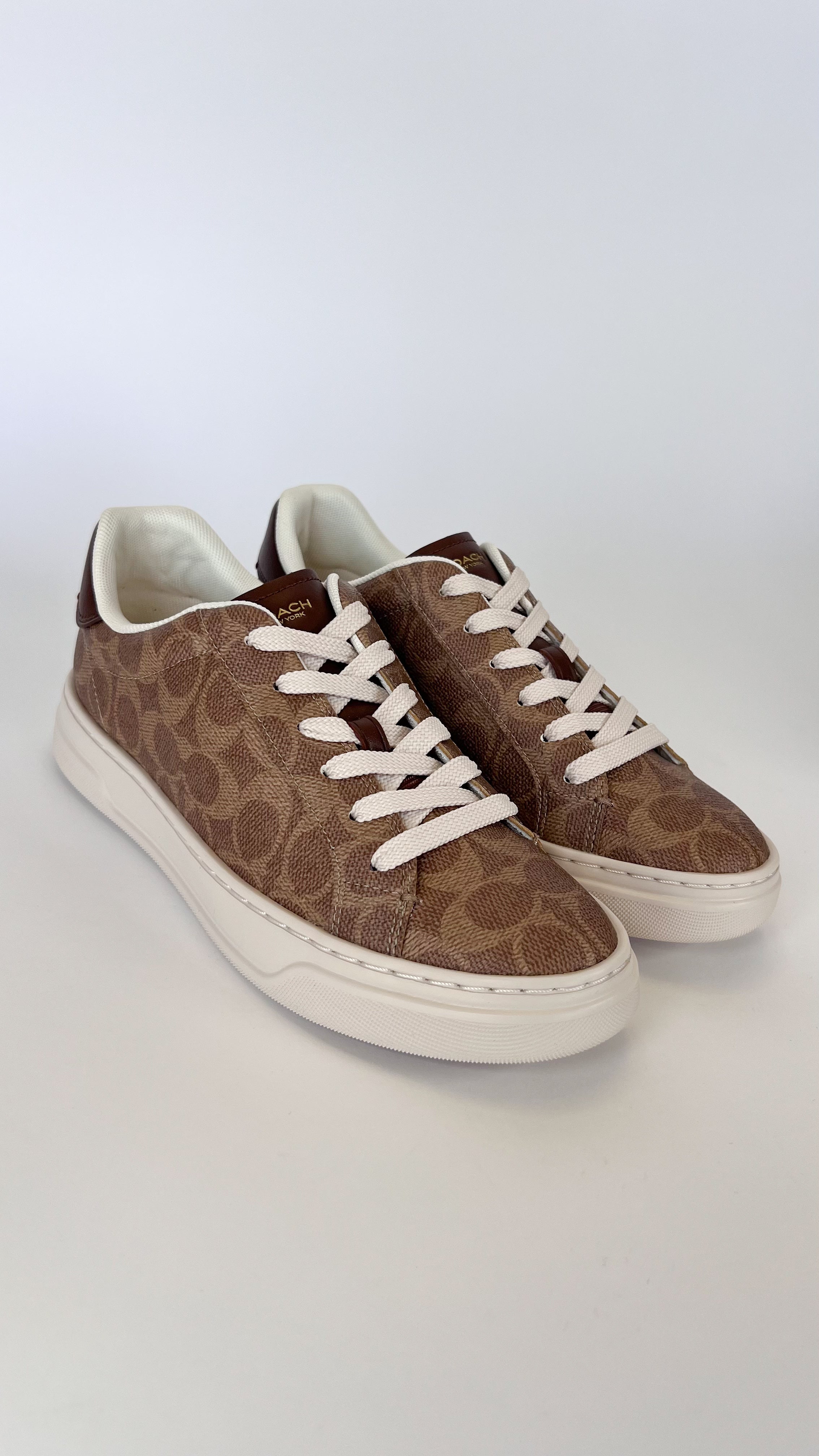 COACH High Line Signature Sneaker