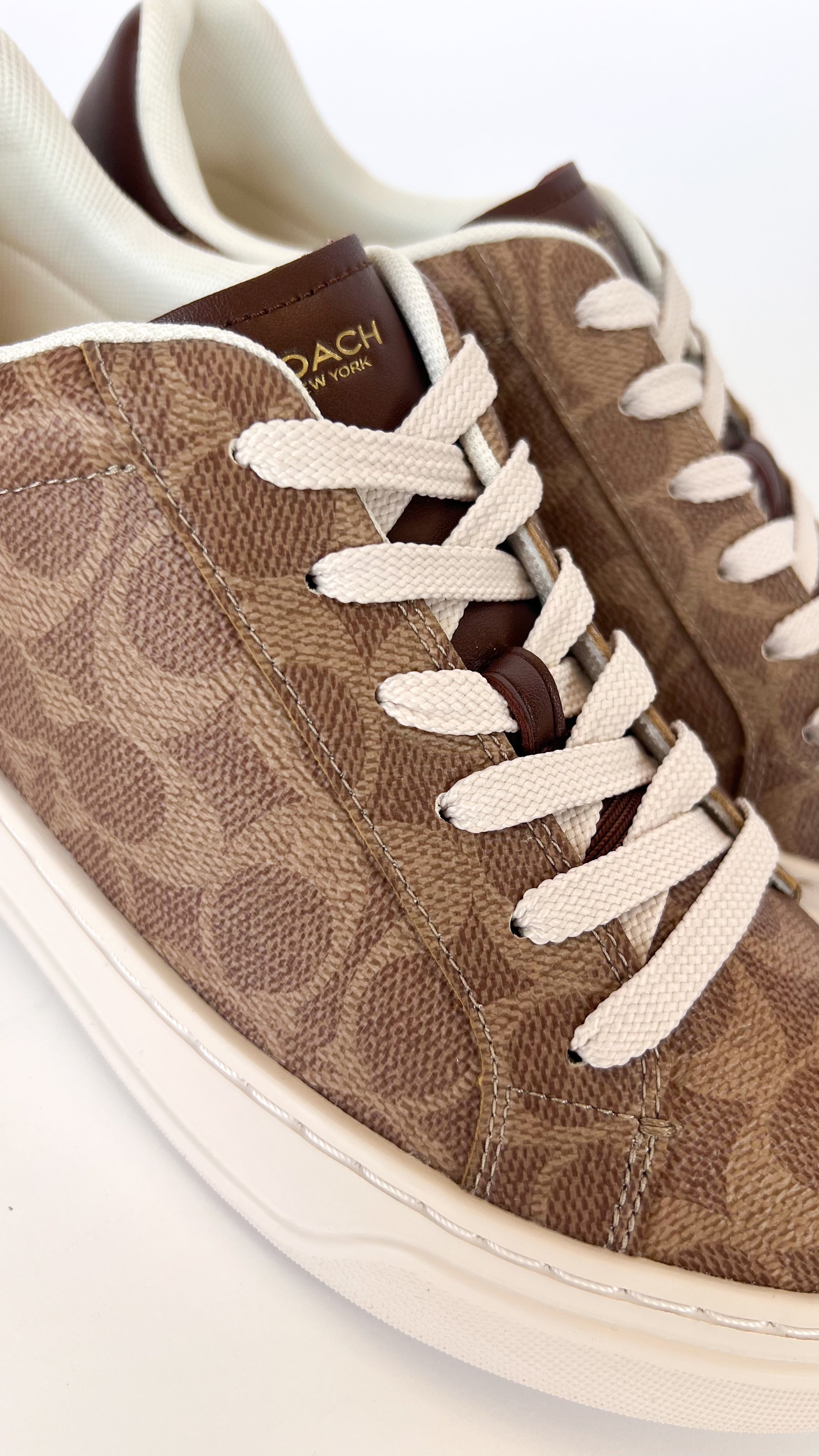 COACH High Line Signature Sneaker
