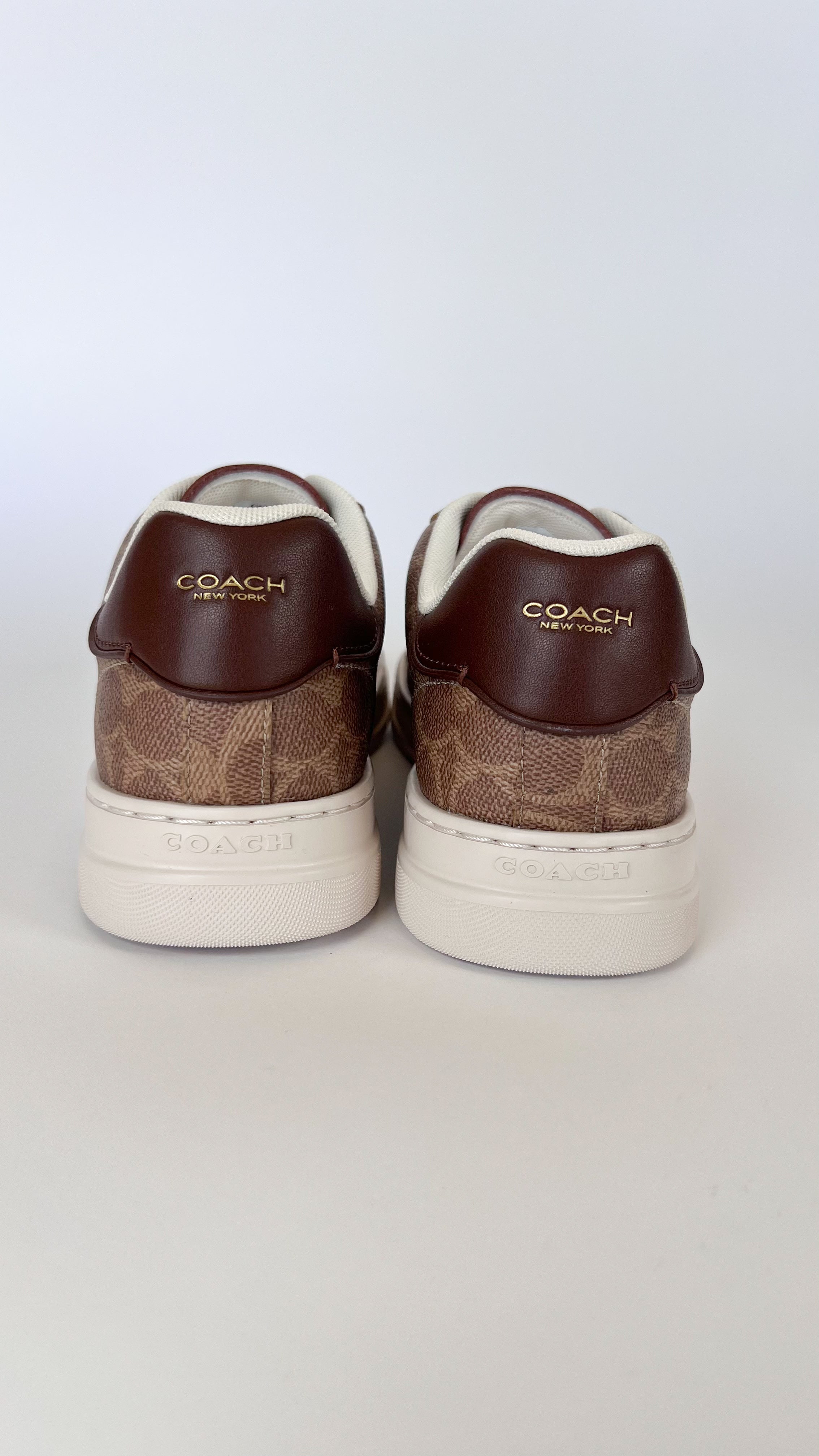 COACH High Line Signature Sneaker